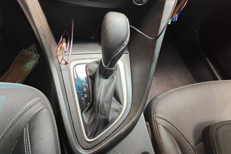Used Buick GT 2021 1.3T Automatic Mild Hybrid Elite Version Gear Lever
