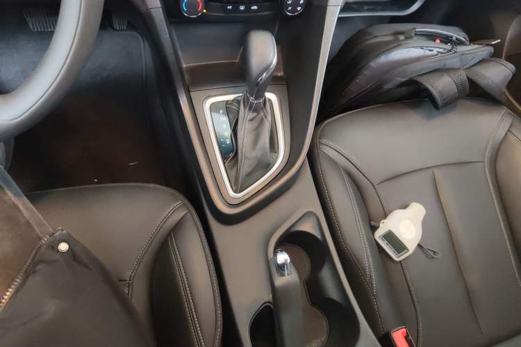 Used Buick GT 2021 1.3T Automatic Mild Hybrid Elite Version Gear Lever