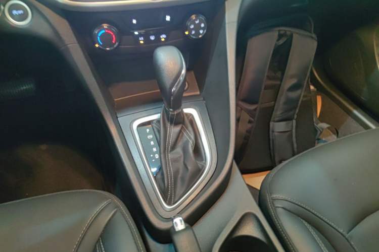 Used Buick GT 2021 Revised Version Flagship 1.5L Automatic Elite Edition Gear Lever