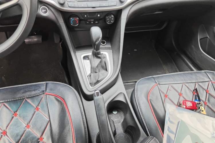 Used Buick GT 2021 Revised Version Flagship 1.5L Automatic Elite Edition Gear Lever