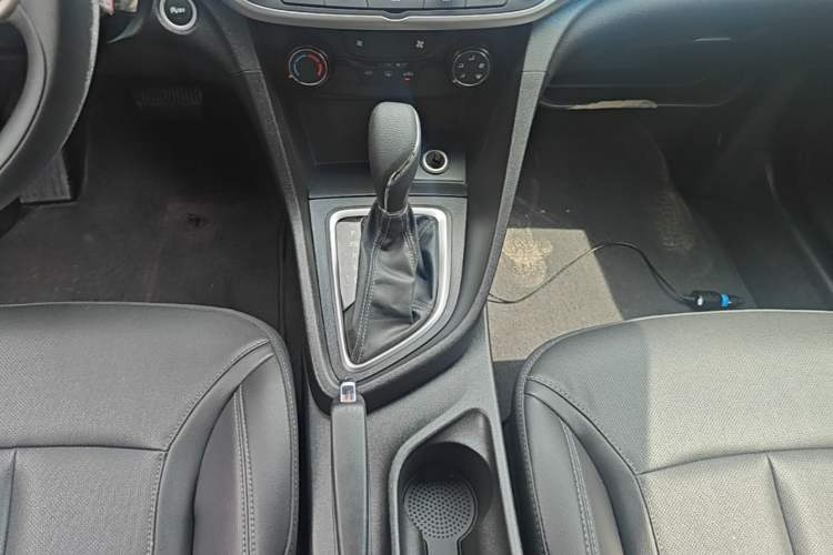Used Buick GT 2021 Revised Version Flagship 1.5L Automatic Elite Edition Gear Lever