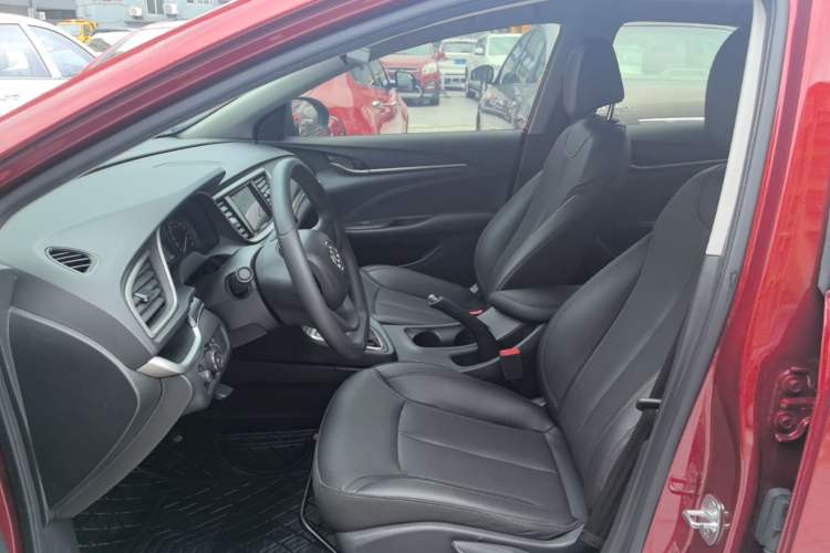 Used Buick GT 2021 1.3T Automatic Mild Hybrid Elite Version Left Front Seat