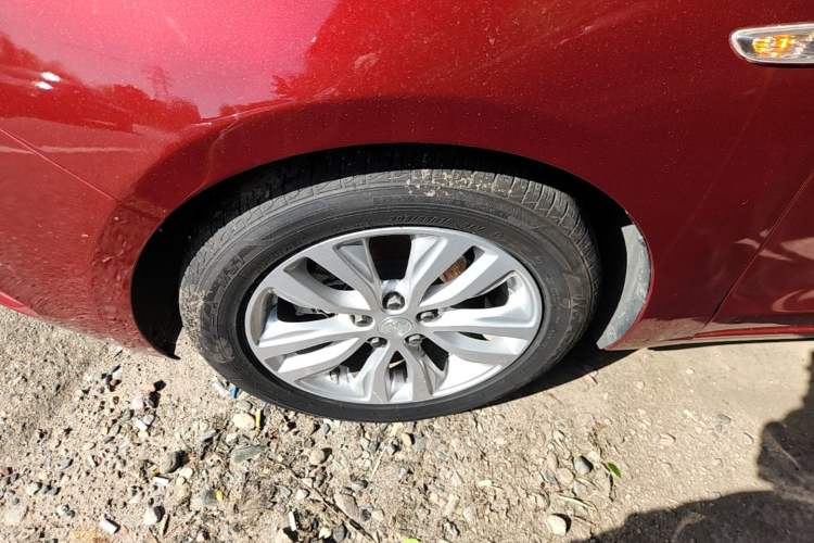 Used Buick GT 2021 Exemplar 1.5L Automatic Entry-Level Trim Left Front Wheel Hub
