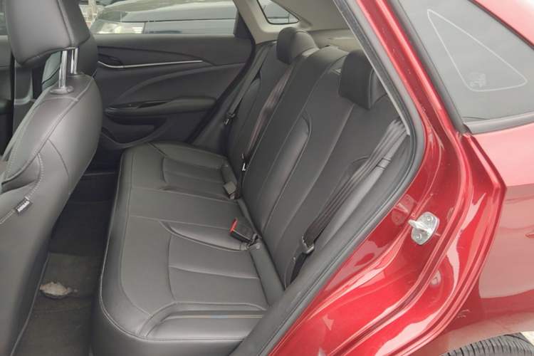 Used Buick GT 2021 Revised Version Flagship 1.5L Automatic Elite Edition Left Rear Seat