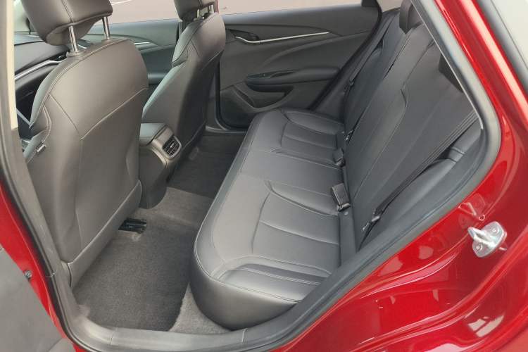 Used Buick GT 2021 Revised Version Flagship 1.5L Automatic Entry-Level Trim Left Rear Seat