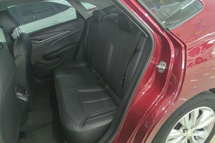 Used Buick GT 2021 Revised Version Flagship 1.5L Automatic Elite Edition Left Rear Seat
