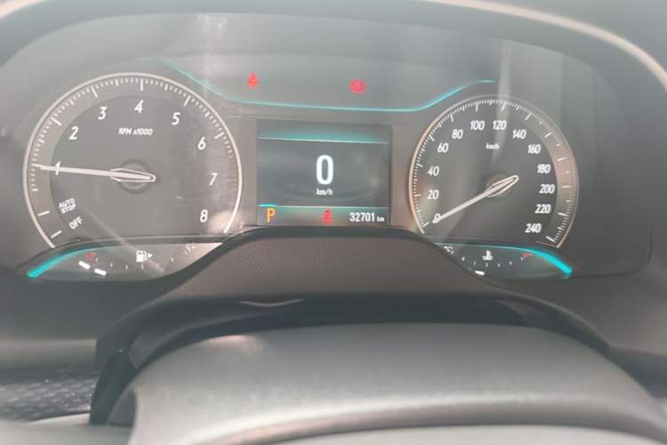 Used Buick GT 2021 1.3T Automatic Mild Hybrid Elite Version Odometer Close Up