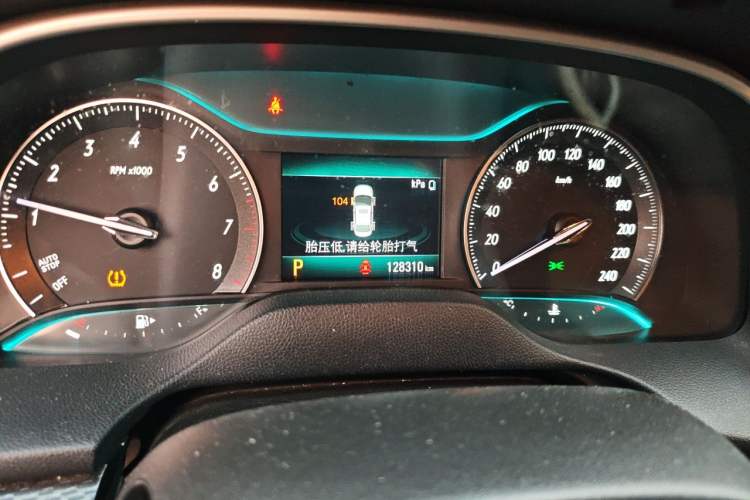 Used Buick GT 2021 Exemplar 1.5L Automatic Elite Version Odometer Close Up