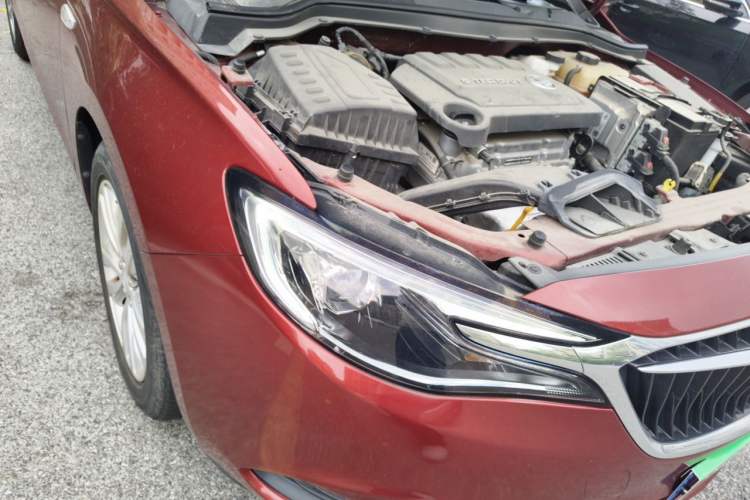 Used Buick GT 2021 Revised Version Flagship 1.5L Automatic Elite Edition Right Front Headlight