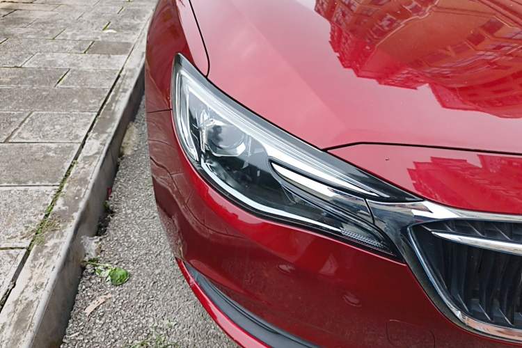 Used Buick GT 2021 Revised Version Flagship 1.5L Automatic Elite Edition Right Front Headlight