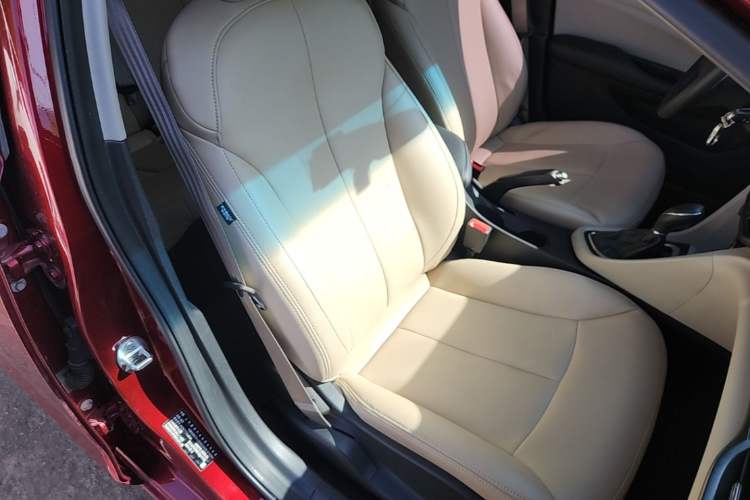 Used Buick GT 2021 Exemplar 1.5L Automatic Entry-Level Trim Right Front Seat