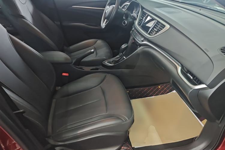 Used Buick GT 2021 Revised Version 1.3T Automatic Mild Hybrid Elite Edition Right Front Seat