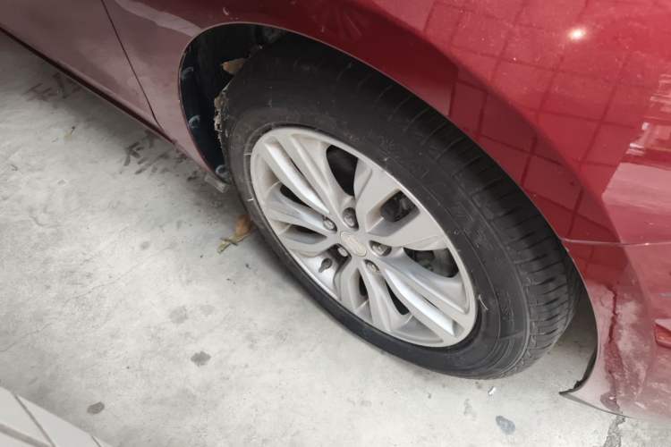 Used Buick GT 2021 Revised Version Flagship 1.5L Automatic Elite Edition Right Front Wheel Hub