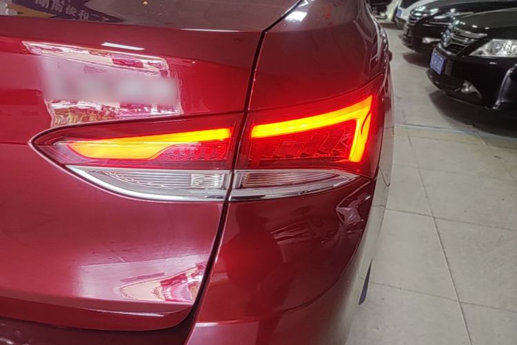 Used Buick GT 2021 1.3T Automatic Mild Hybrid Elite Version Right Rear Taillight