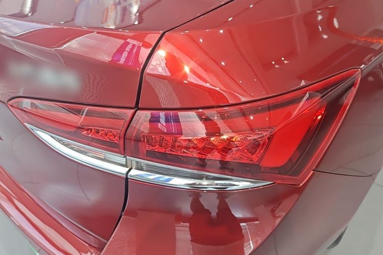 Used Buick GT 2021 Revised Version 1.3T Automatic Mild Hybrid Elite Edition Right Rear Taillight
