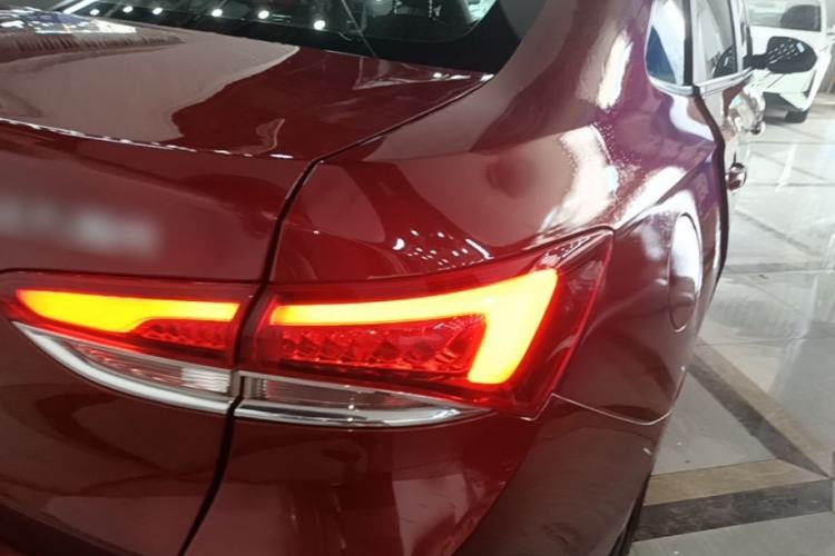 Used Buick GT 2021 Revised Version Flagship 1.5L Automatic Elite Edition Right Rear Taillight
