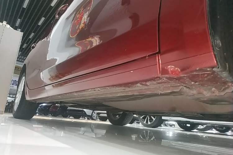 Used Buick GT 2021 Exemplar 1.5L Automatic Elite Version Right Side Sill