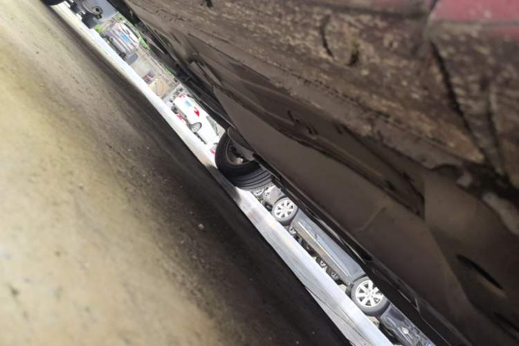 Used Buick GT 2021 1.3T Automatic Mild Hybrid Elite Version Right Side Sill