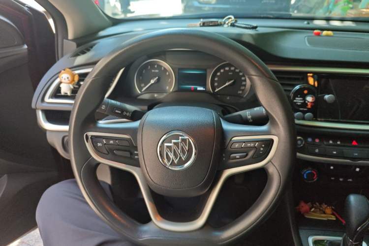 Used Buick GT 2021 Revised Version Flagship 1.5L Automatic Elite Edition Steering Wheel
