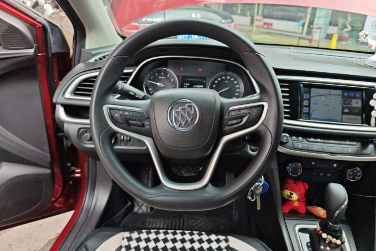 Used Buick GT 2021 Revised Version Flagship 1.5L Automatic Elite Edition Steering Wheel