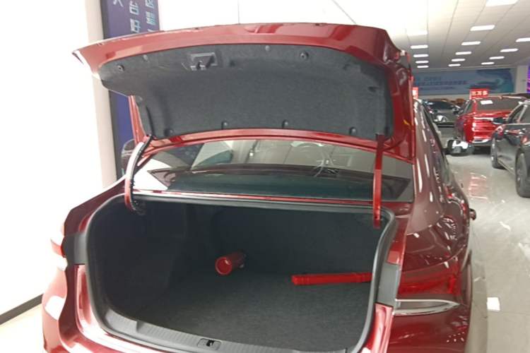 Used Buick GT 2021 Revised Version Flagship 1.5L Automatic Elite Edition Trunk