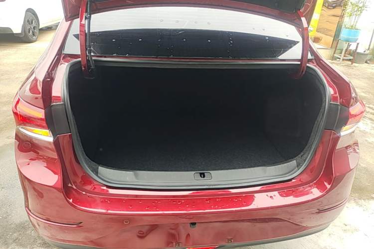 Used Buick GT 2021 Revised Version Flagship 1.5L Automatic Elite Edition Trunk