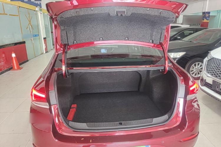 Used Buick GT 2021 1.3T Automatic Mild Hybrid Elite Version Trunk