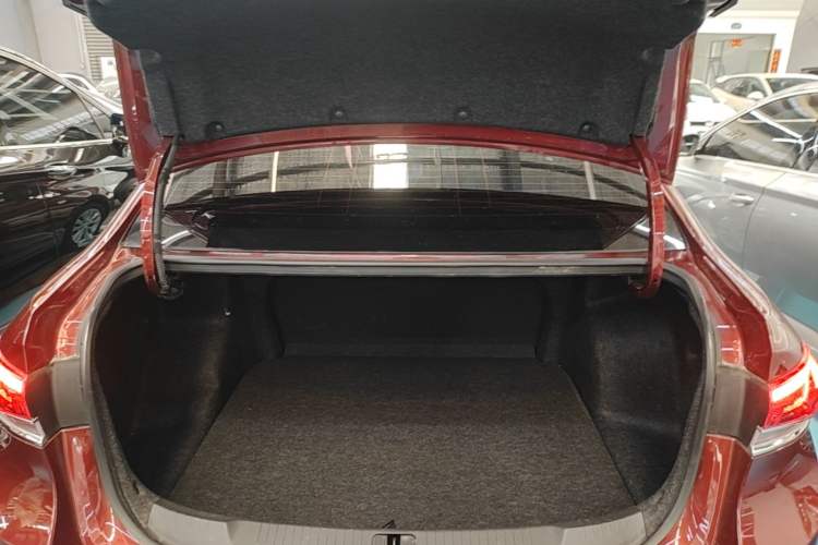 Used Buick GT 2021 Revised Version Flagship 1.5L Automatic Elite Edition Trunk
