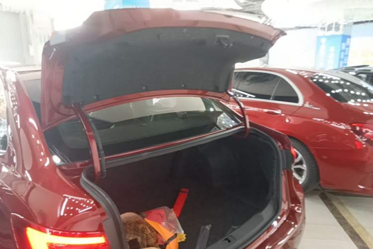 Used Buick GT 2021 Revised Version Flagship 1.5L Automatic Elite Edition Trunk
