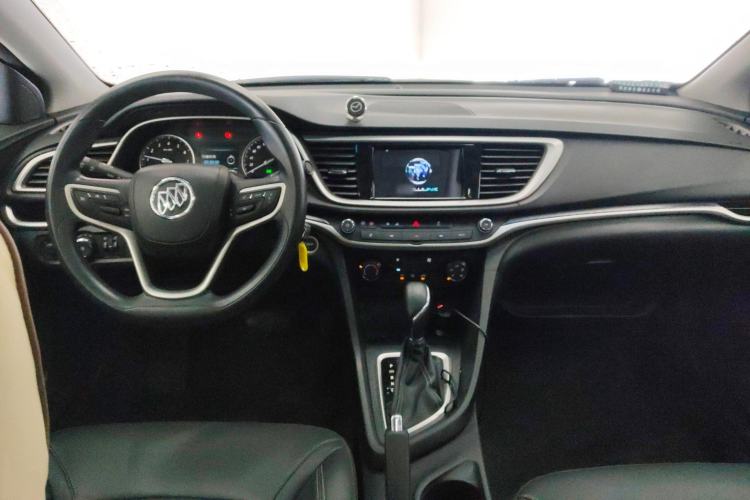 Used Buick GT 2021 Revised Version Flagship 1.5L Automatic Elite Edition Center Console