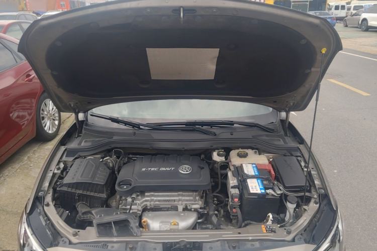 Used Buick GT 2021 Exemplar 1.5L Automatic Elite Version Engine Bay