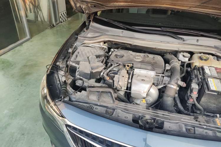 Used Buick GT 2021 1.3T Automatic Mild Hybrid Elite Version Engine Bay Right