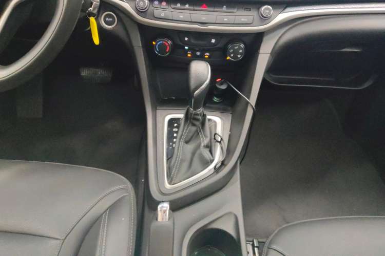 Used Buick GT 2021 Revised Version Flagship 1.5L Automatic Elite Edition Gear Lever