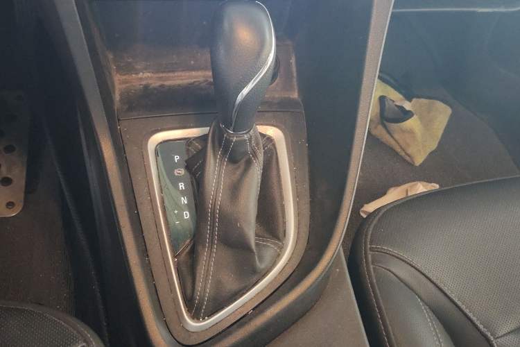 Used Buick GT 2021 1.3T Automatic Mild Hybrid Elite Version Gear Lever