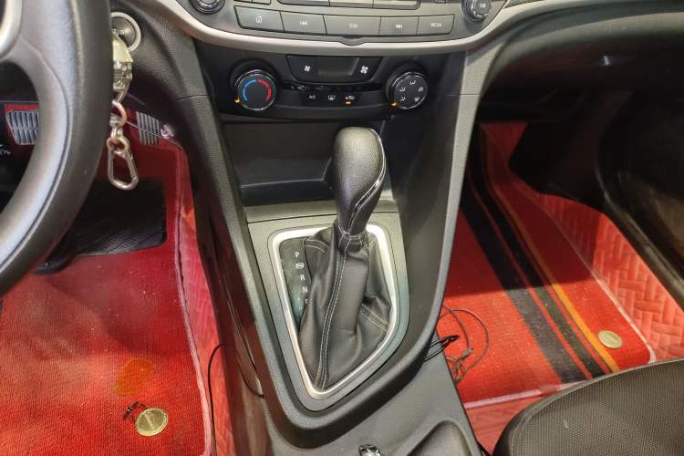 Used Buick GT 2021 Revised Version Flagship 1.5L Automatic Elite Edition Gear Lever