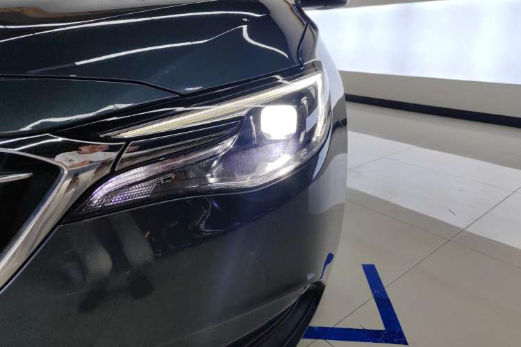 Used Buick GT 2021 Revised Version Flagship 1.5L Automatic Elite Edition Left Front Headlight