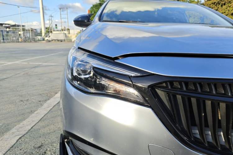 Used Buick GT 2021 Revised Version Flagship 1.5L Automatic Elite Edition Right Front Headlight