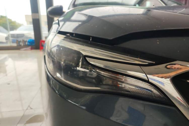 Used Buick GT 2021 Revised Version Flagship 1.5L Automatic Elite Edition Right Front Headlight
