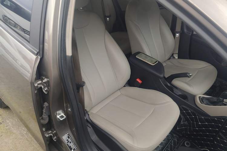 Used Buick GT 2021 Exemplar 1.5L Automatic Elite Version Right Front Seat
