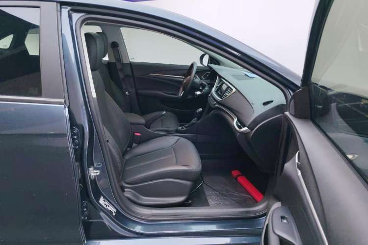 Used Buick GT 2021 Revised Version Flagship 1.5L Automatic Elite Edition Right Front Seat