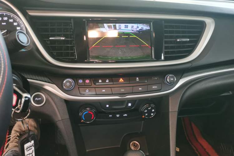 Used Buick GT 2021 Revised Version Flagship 1.5L Automatic Elite Edition Audio And AC Panel