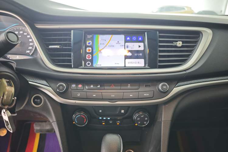Used Buick GT 2021 Revised Version Flagship 1.5L Automatic Elite Edition Audio And AC Panel
