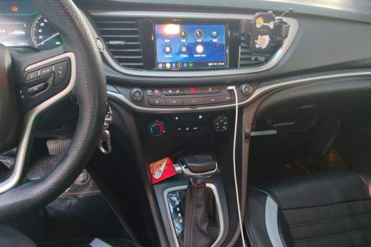 Used Buick GT 2021 Revised Version Flagship 1.5L Automatic Elite Edition Audio And AC Panel