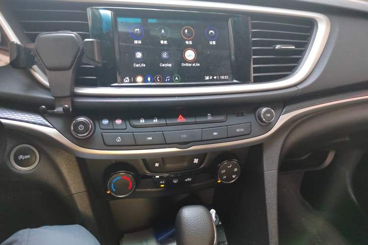 Used Buick GT 2021 Revised Version Flagship 1.5L Automatic Elite Edition Audio And AC Panel