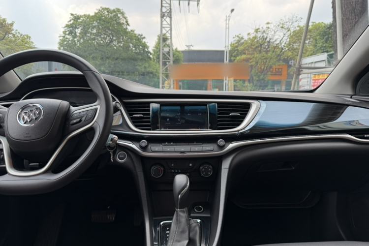 Used Buick GT 2021 Revised Version Flagship 1.5L Automatic Elite Edition Audio And AC Panel