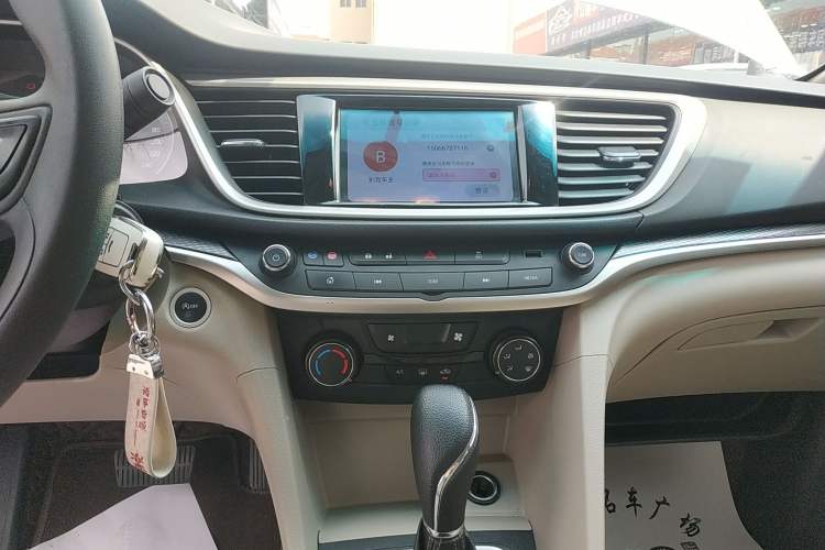 Used Buick GT 2021 Exemplar 1.5L Automatic Elite Version Audio And AC Panel