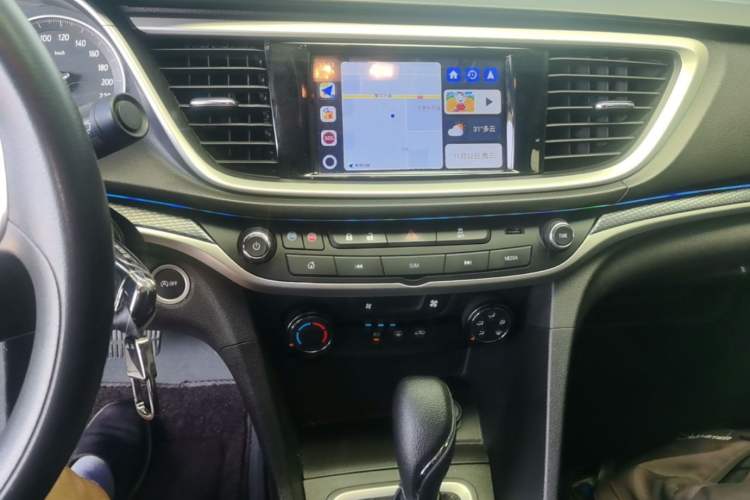 Used Buick GT 2021 Revised Version Flagship 1.5L Automatic Elite Edition Audio And AC Panel