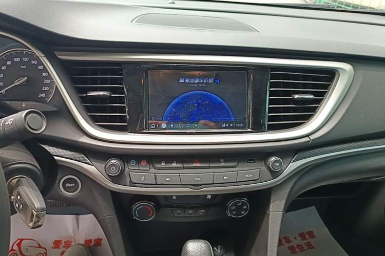 Used Buick GT 2021 Revised Version Flagship 1.5L Automatic Elite Edition Audio And AC Panel
