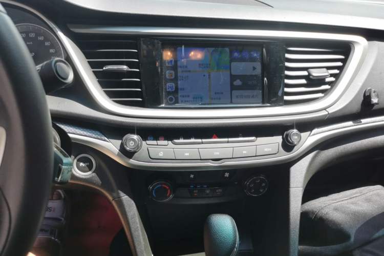 Used Buick GT 2021 Revised Version Flagship 1.5L Automatic Elite Edition Audio And AC Panel