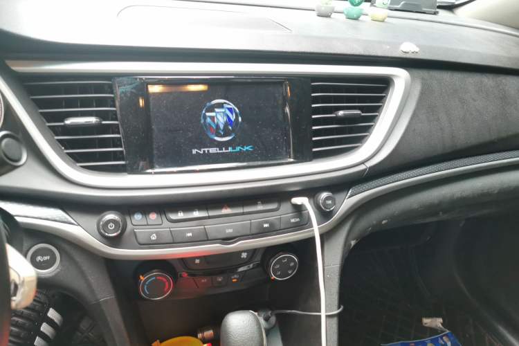 Used Buick GT 2021 Revised Version 1.3T Automatic Mild Hybrid Elite Edition Audio And AC Panel
